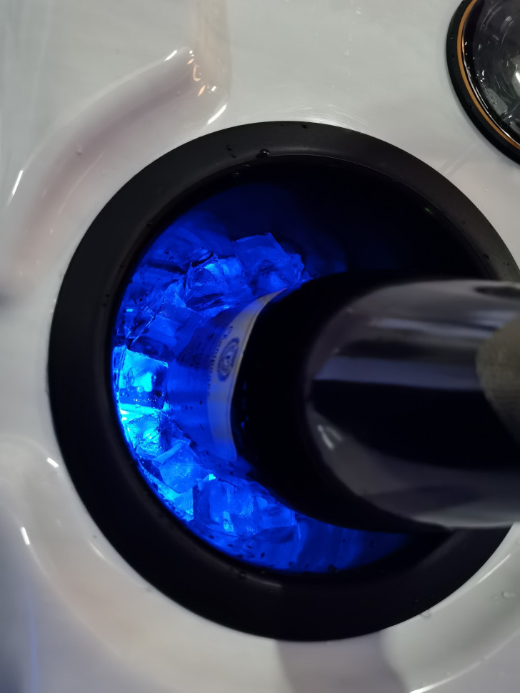 Гидромассажный СПА бассейн Kingston JCS-103 (рис.11) Гидромассажный СПА бассейн Kingston JCS-103 (рис.11)